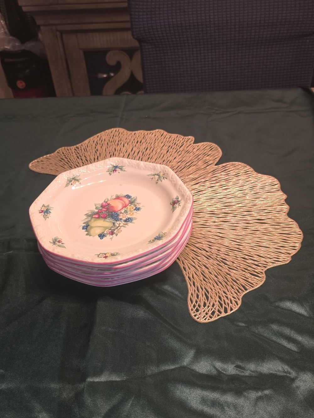 Avon Pink-Rimmed Fruit Motif Salad Dinner Plates